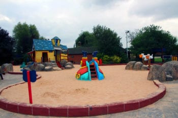 Captain Sandy's Play Cove - Sundown Adventureland