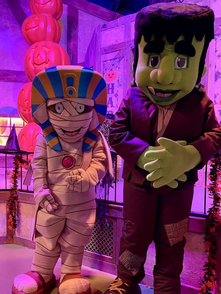 Mummy and Boltz - Halloween at Sundown Adventureland